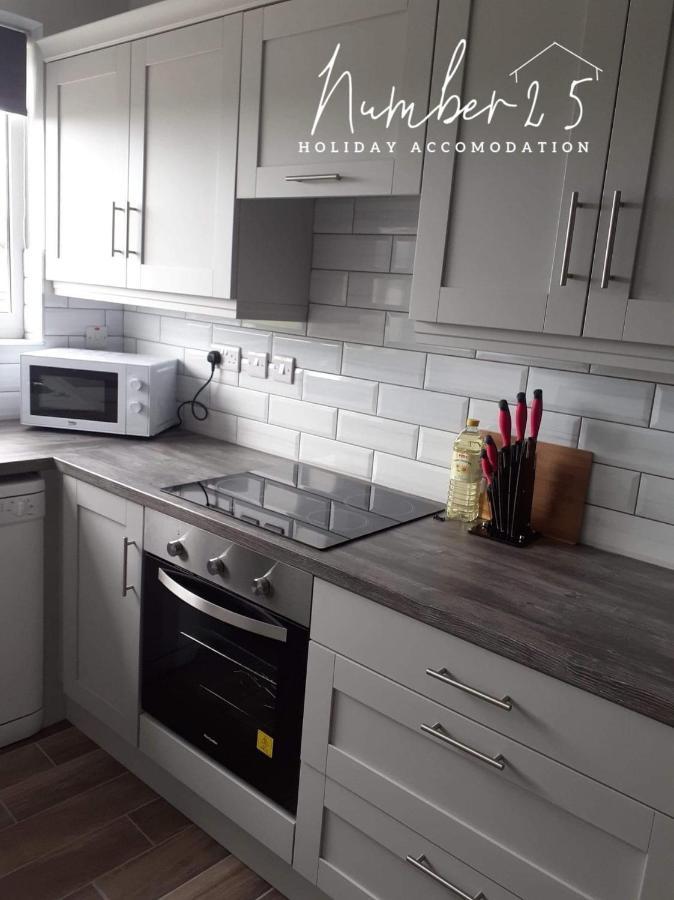 Number 25 Self Catering Apartments Ederney Ardess Exterior photo